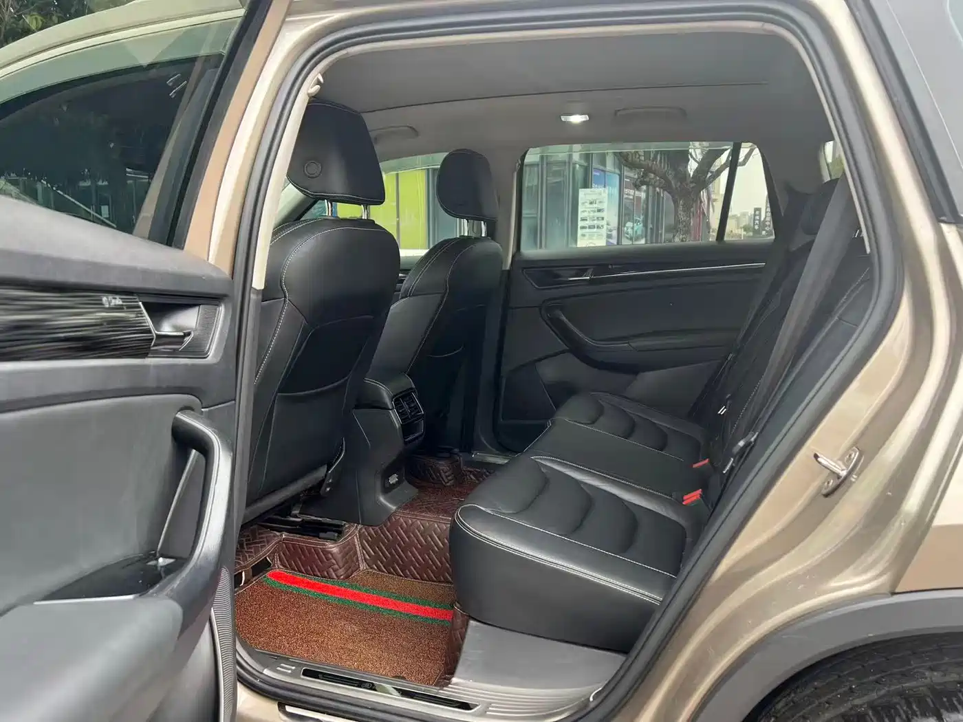 Škoda Kodiaq 2019 Edition TSI330 5-Seater 2WD Luxury Premium Version China V фото 9