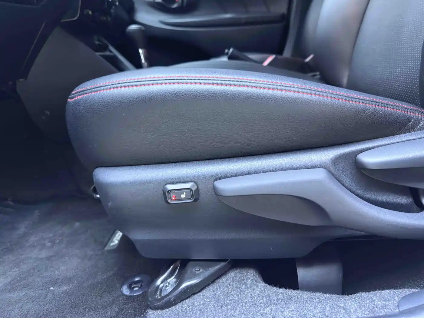Toyota Vios FS 2022 1.5L CVT Sharp Speed CARE Edition фото 14