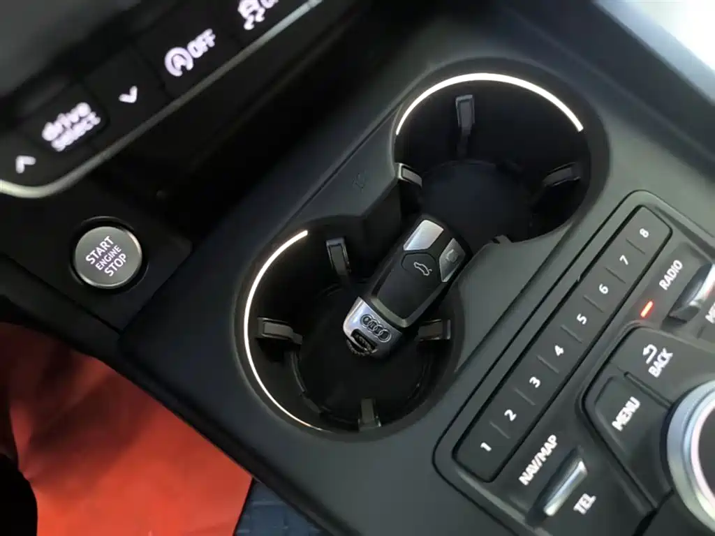 Audi A4L 2019 45 TFSI quattro Personality Sport (China V) фото 9