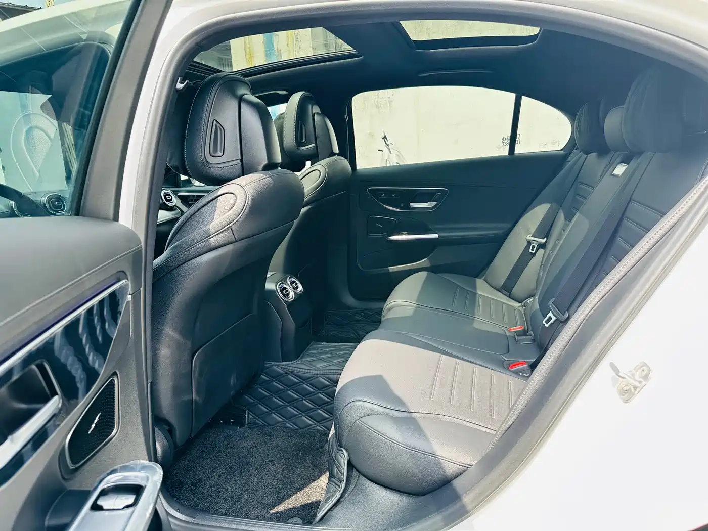 Mercedes-Benz C-Class 2024 C 260 L Sport фото 8