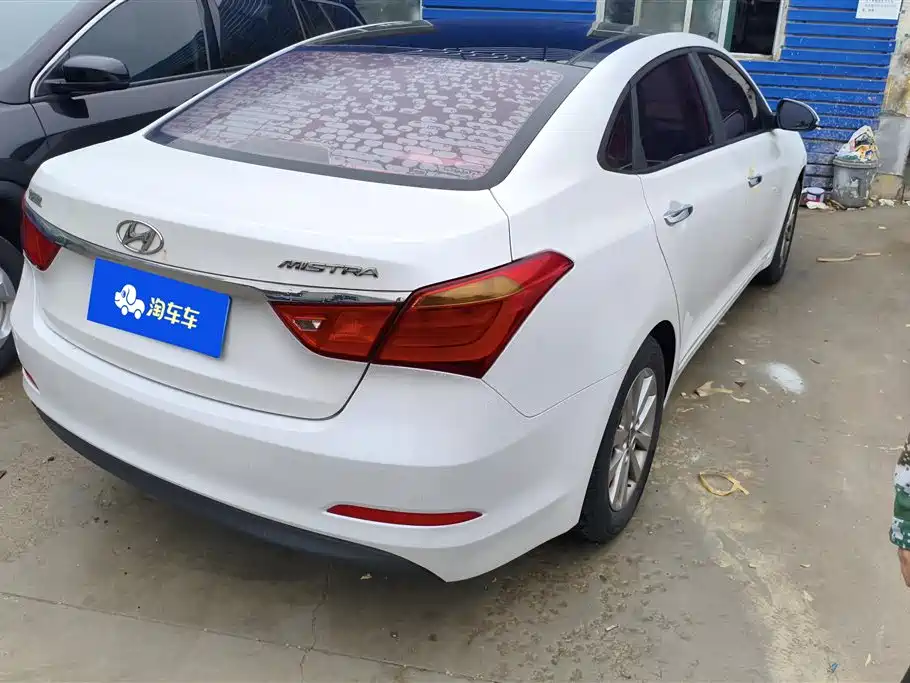 Hyundai Mistra 2014 1.8L Auto Smart GLS фото 3