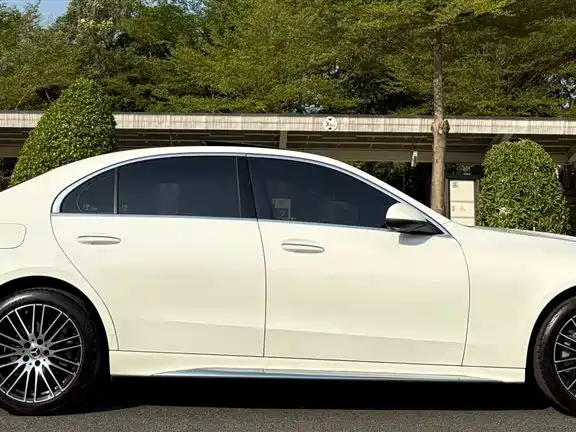 Mercedes-Benz C-Class 2023 C 260 L Sport фото 9