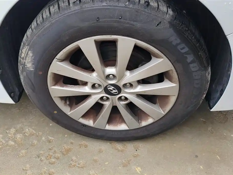Hyundai Mistra 2014 1.8L Auto Smart GLS фото 6