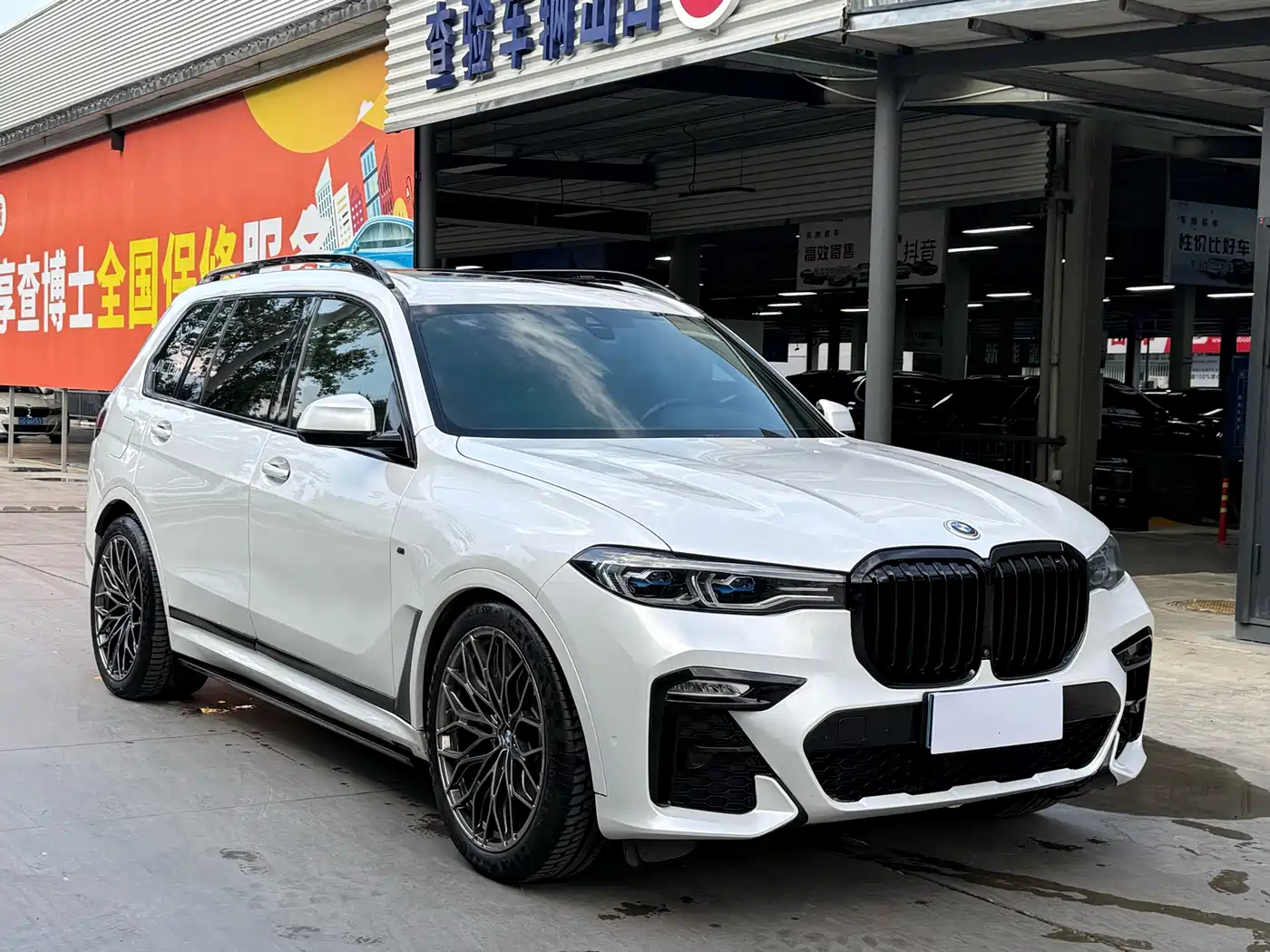 BMW X7 2020 xDrive40i Premium M Sport Package фото 3