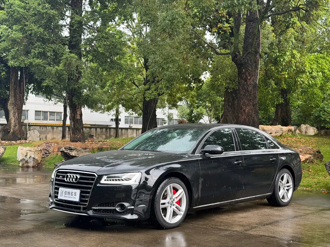 Audi A8 2011 2011 A8L 3.0 TFSI quattro Comfort (213kW)