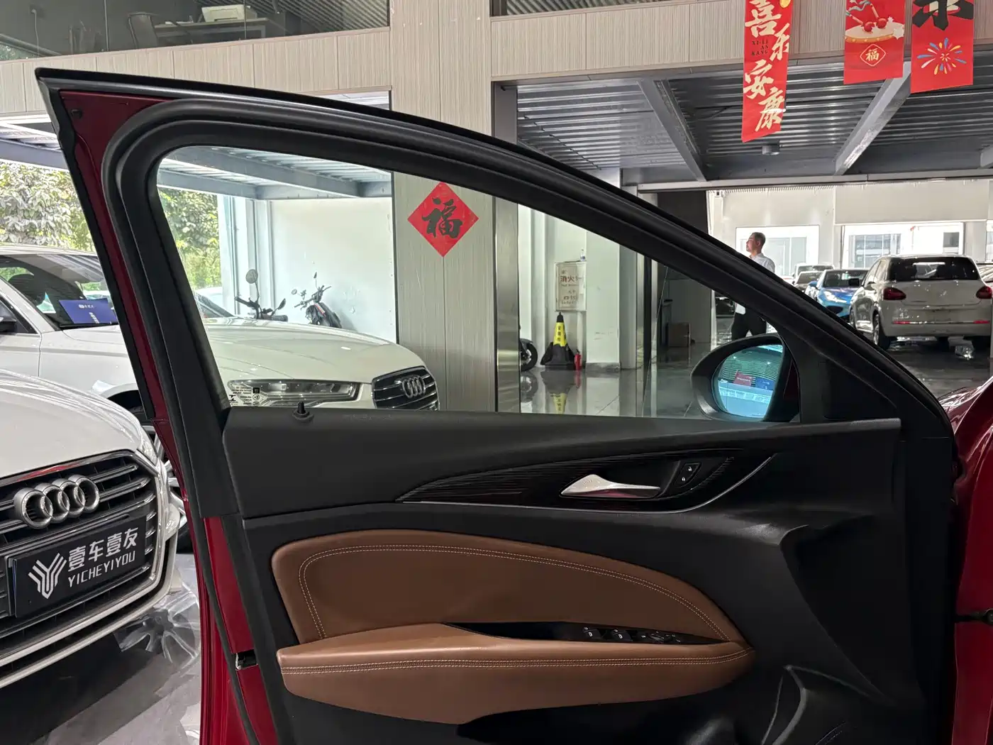 Buick Regal 2019 20T Luxury China VI фото 18
