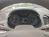 Photo 12 - Chevrolet Cruze