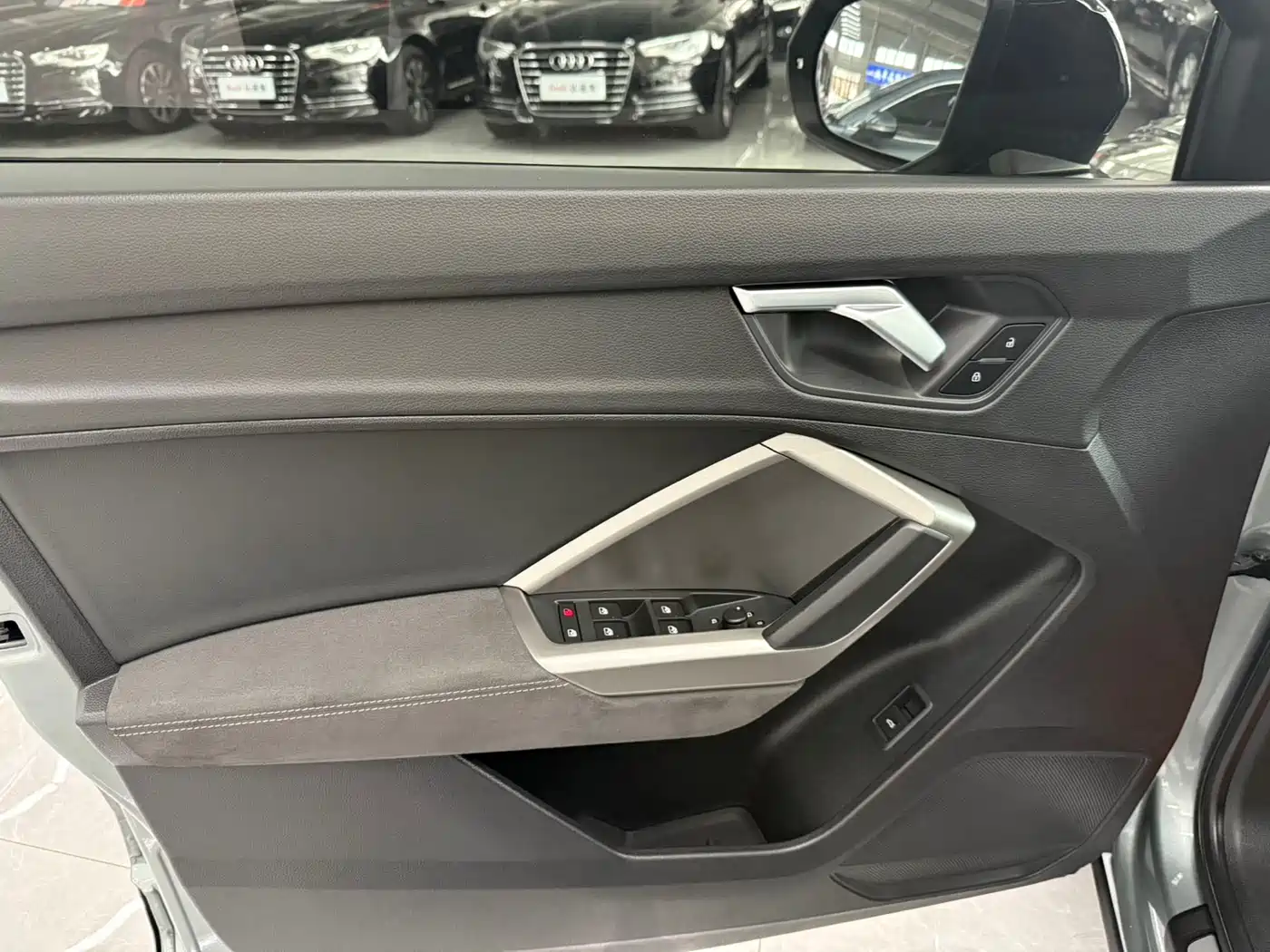 Audi Q3 2023 35 TFSI Fashion Dynamic (1.4T) фото 17