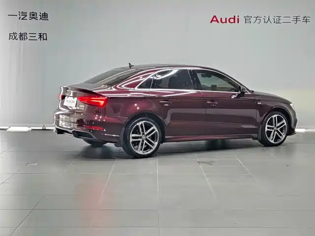 Audi A3 2018 30th Anniversary Limousine 35 TFSI Fashion — фото 4