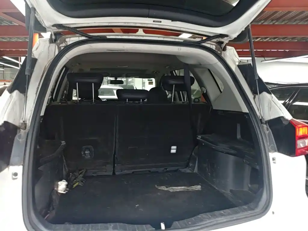 Photo 19 - Haval M6