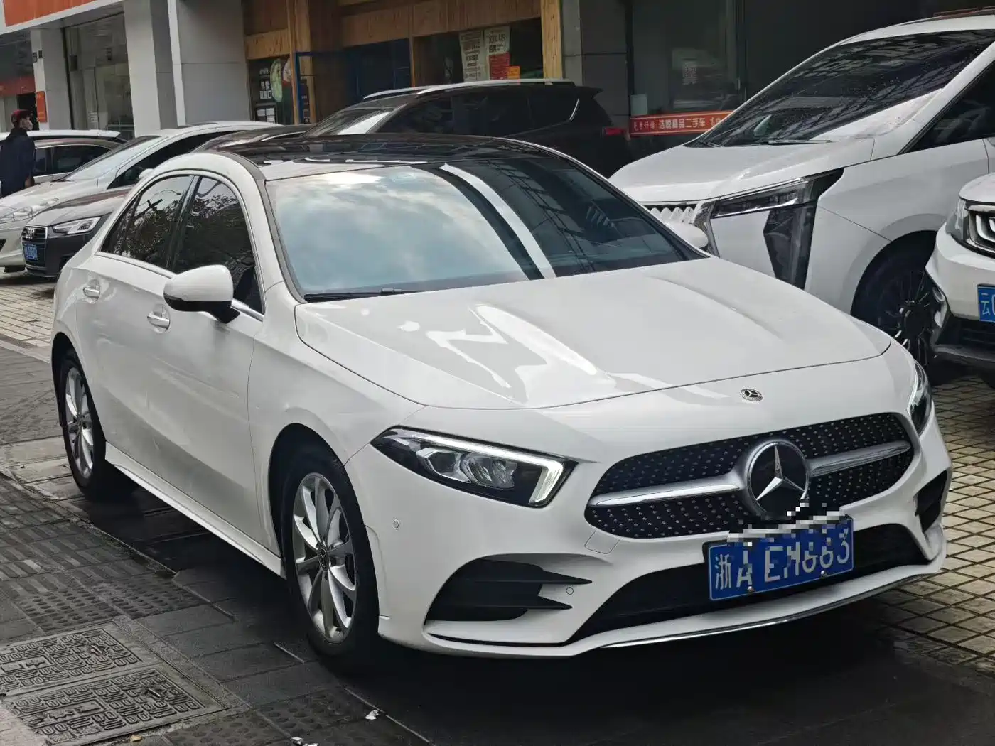 Mercedes-Benz A-Class 2021 A 200 L Sport Sedan Fashion Edition фото 2