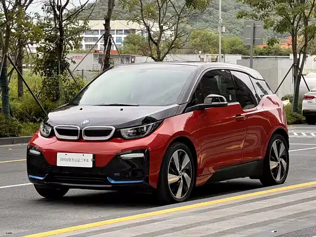 BMW i3 (Import) 2019 Quick Charge Version — фото 1
