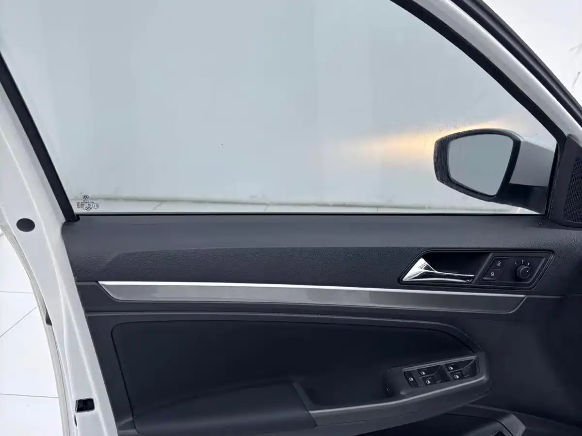 Volkswagen Lavida 2019 Lavida Start 1.5L Auto Trend (China VI) фото 10