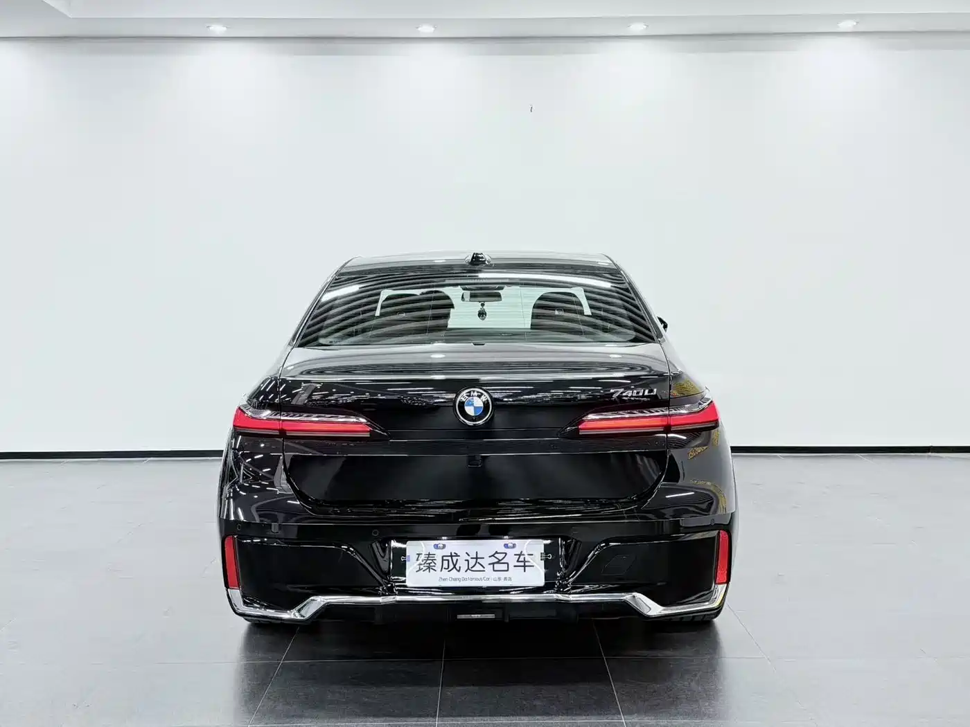 BMW 7 Series 2023 Model 735Li M Sport Package фото 6
