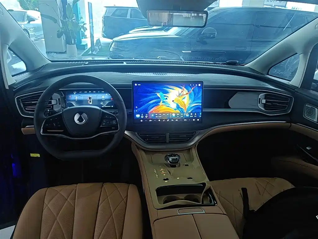 Denza D9 2024 DM-i 980 AWD Prestige фото 10