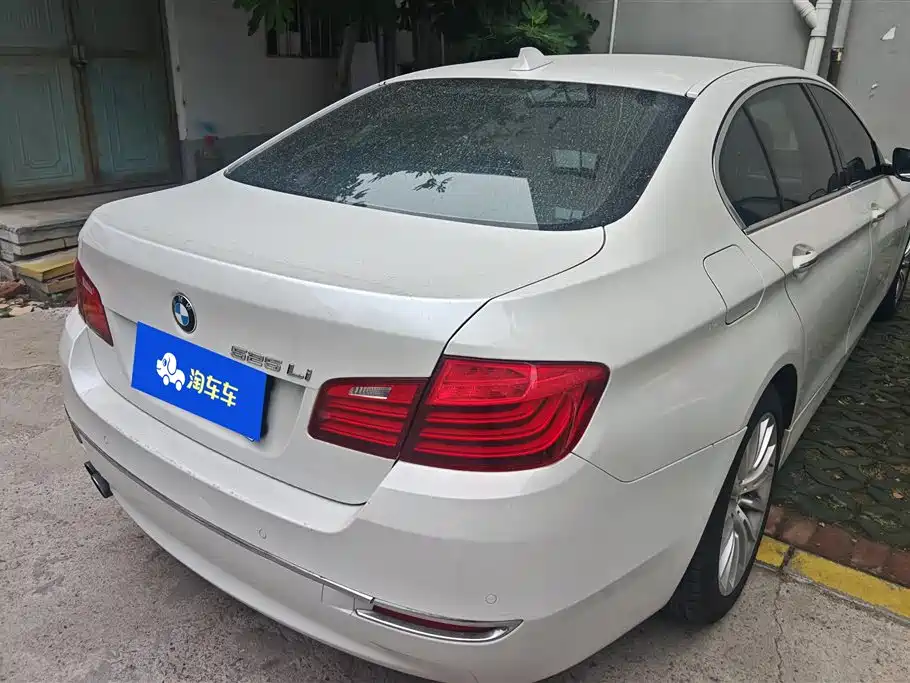 BMW 5 Series 2014 525Li Luxury Design Package фото 3