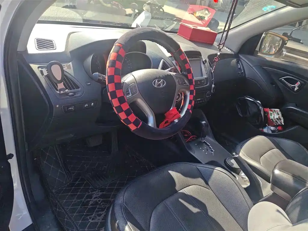 Hyundai Beijing Hyundai ix35 2013 2.0L Auto 2WD Smart GLS China IV фото 13