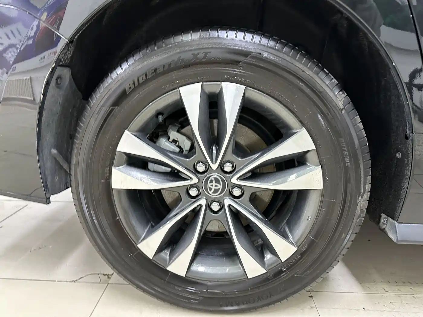 Toyota Granvia 2024 2.5L Hybrid Luxury фото 22