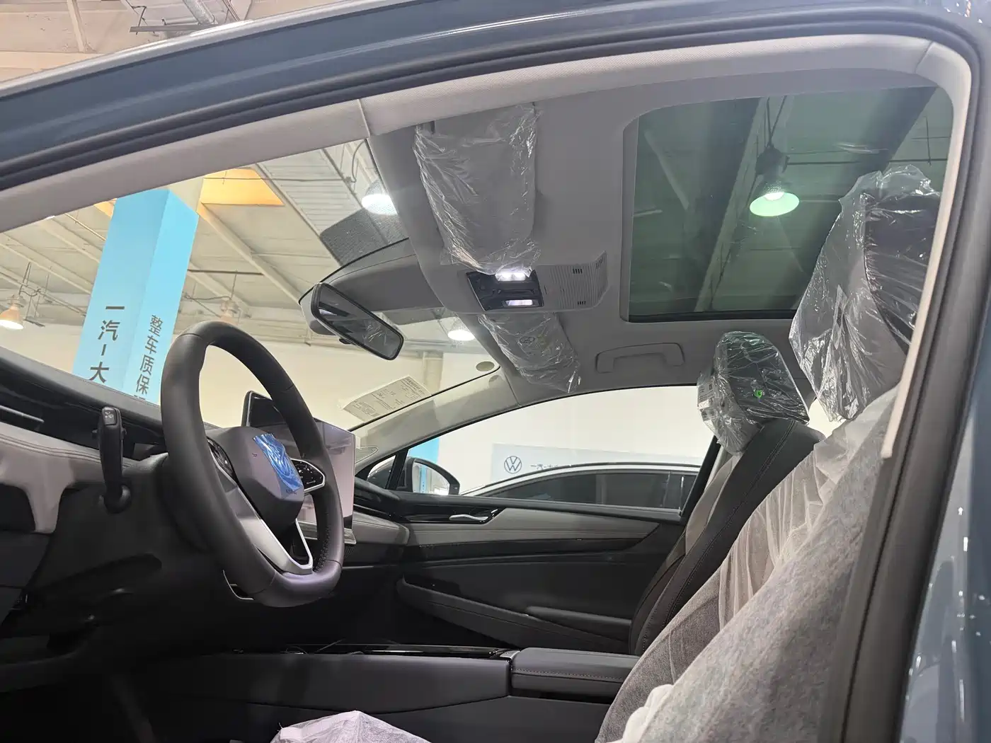 VOLKSWAGEN ID.7 VIZZION