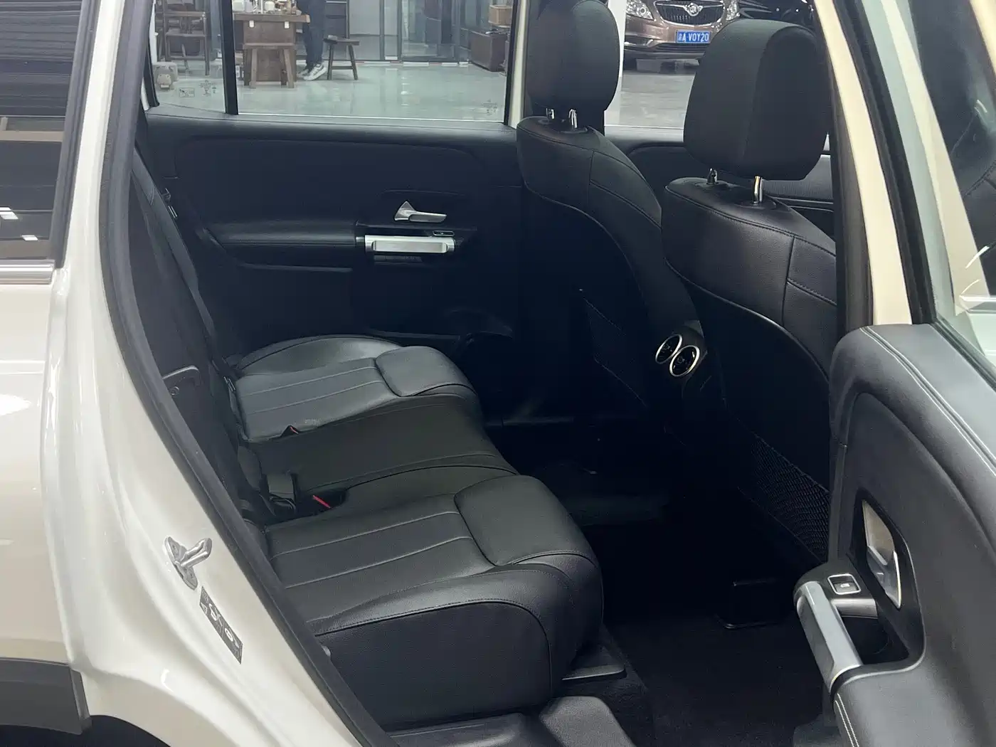 Mercedes-Benz GLB 2022 Facelift II GLB 200 Dynamic фото 10