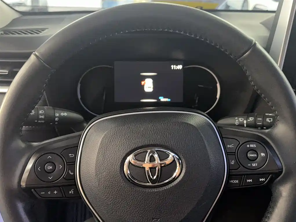 Toyota RAV4 Rongfang 2020 2.0L CVT 2WD Prestige Edition фото 5
