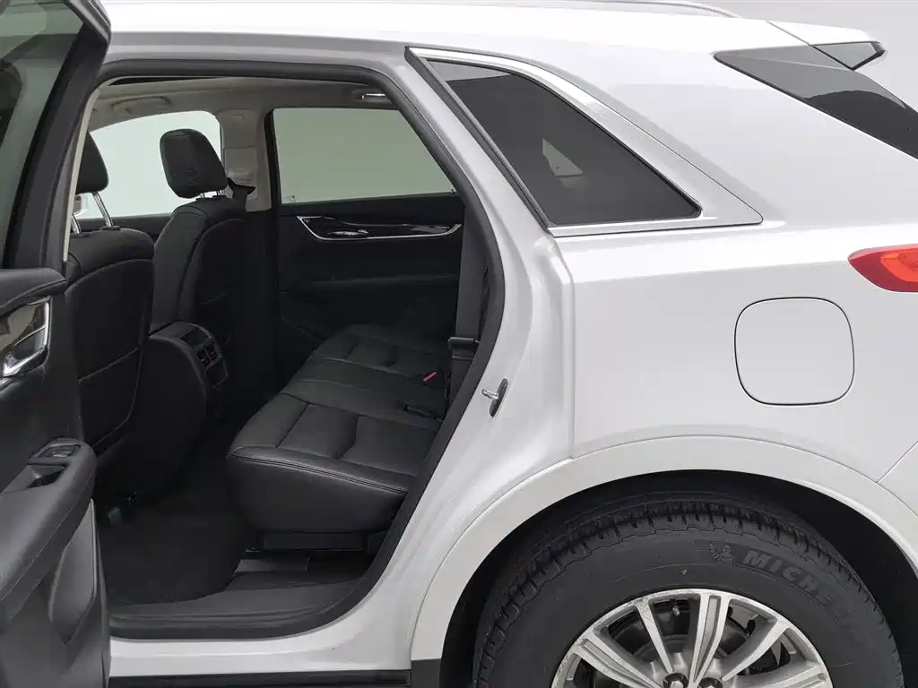 Cadillac XT5 2018 25T Luxury фото 15