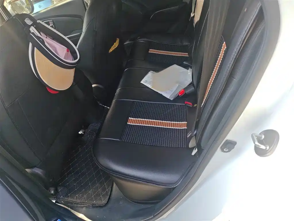 Hyundai Beijing Hyundai ix35 2013 2.0L Auto 2WD Smart GLS China IV фото 15