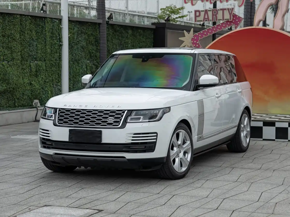 Land Rover Range Rover 2020 3.0 L6 Heritage Extended Edition
