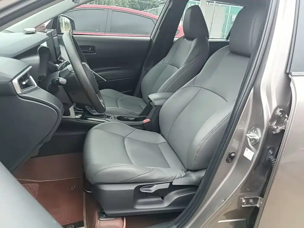 Toyota Frontlander 2022 2022 2.0L CVT Leading Edition