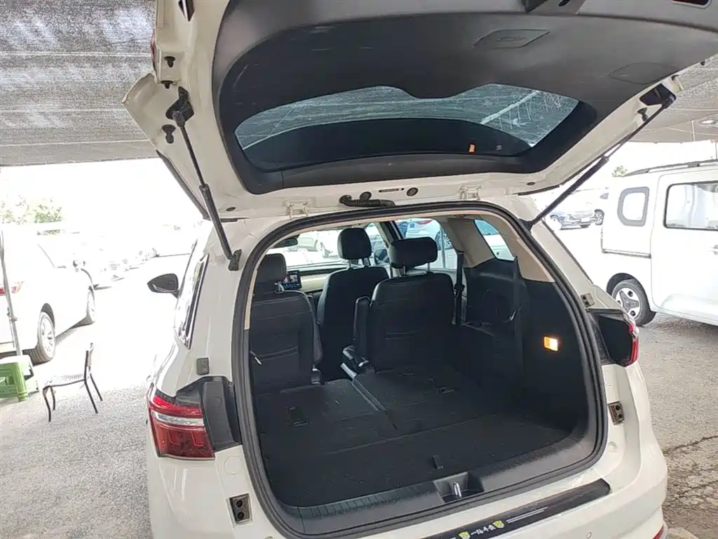 BYD Song MAX 2021 Upgrade 1.5T Automatic Premium Edition 6-Seater фото 19
