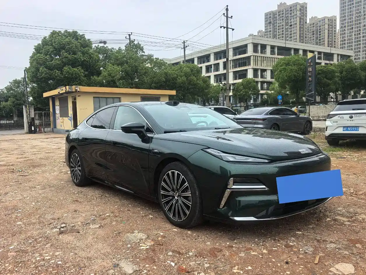 Geely Galaxy Galaxy Xingyao 8 2025 130km EM-P Explorer Edition фото 7