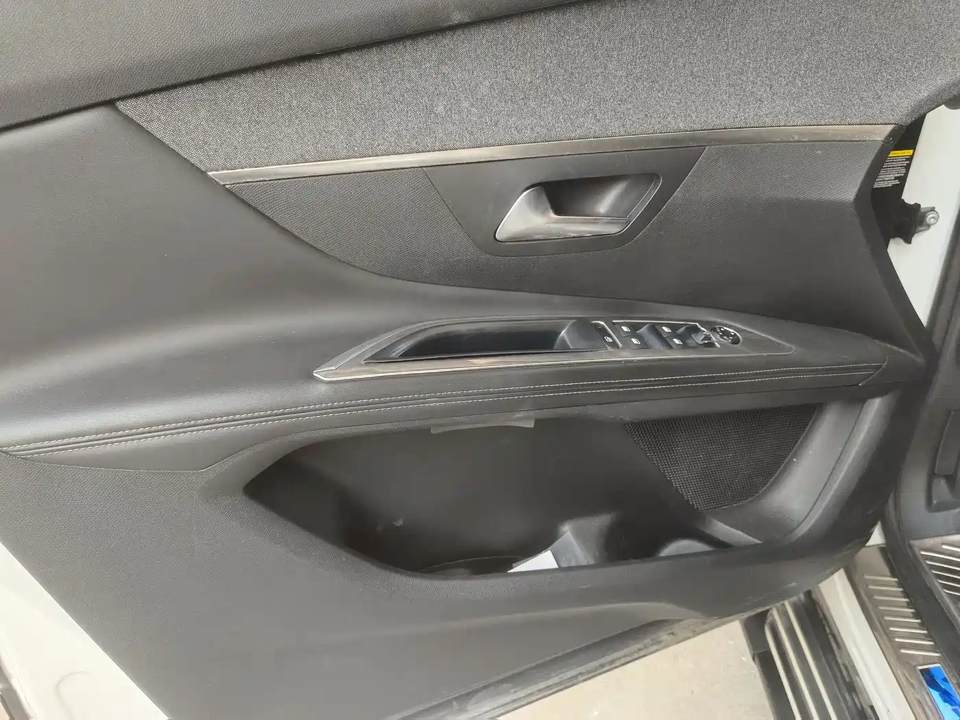 Фото 5 - Peugeot 5008