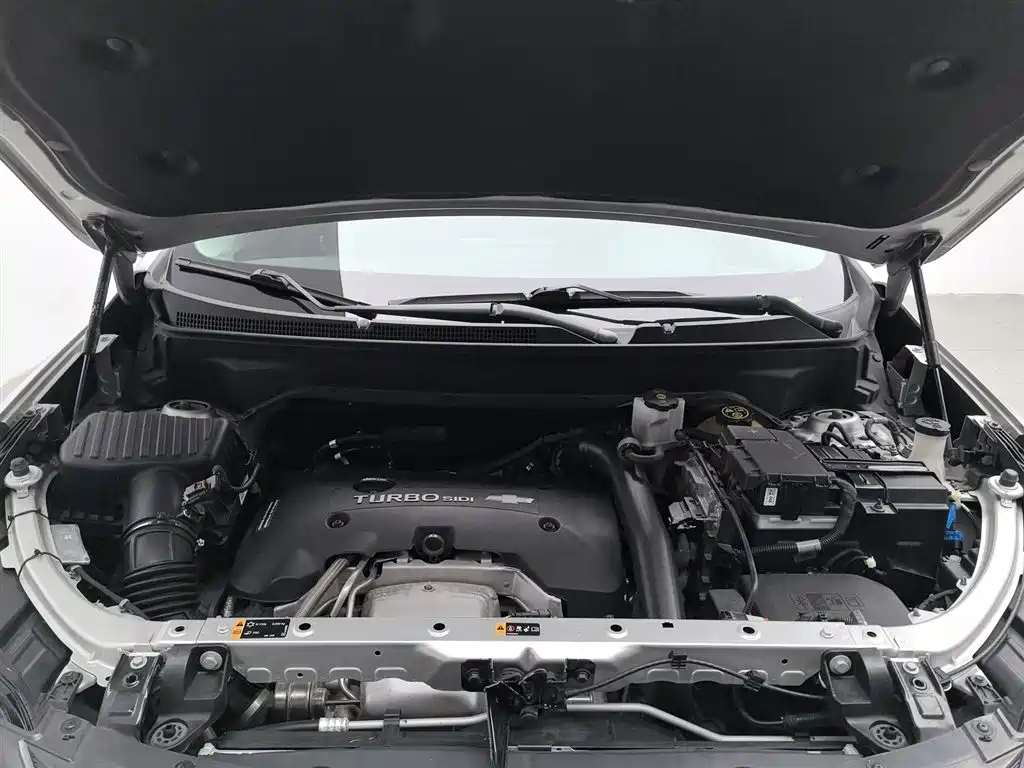 Chevrolet Equinox 2019 Redline 550T Auto 4WD Tuojie RS Edition (China VI) фото 6