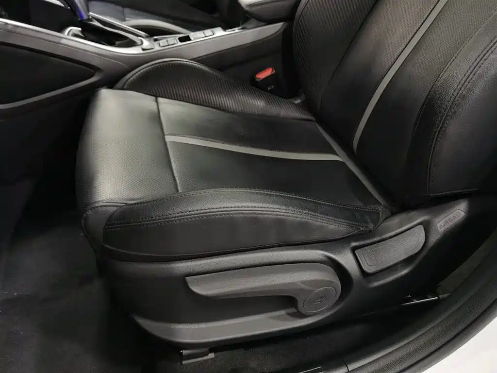 Hyundai Fista 2019 280TGDi Sport Edition China VI фото 20