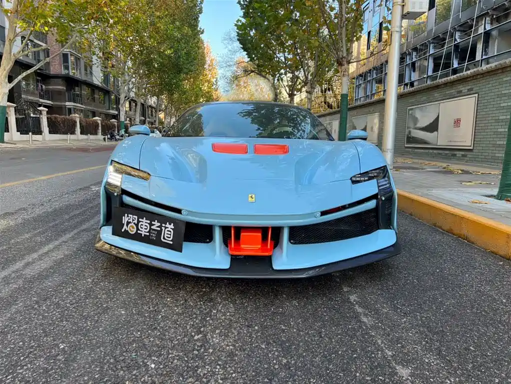 FERRARI SF90