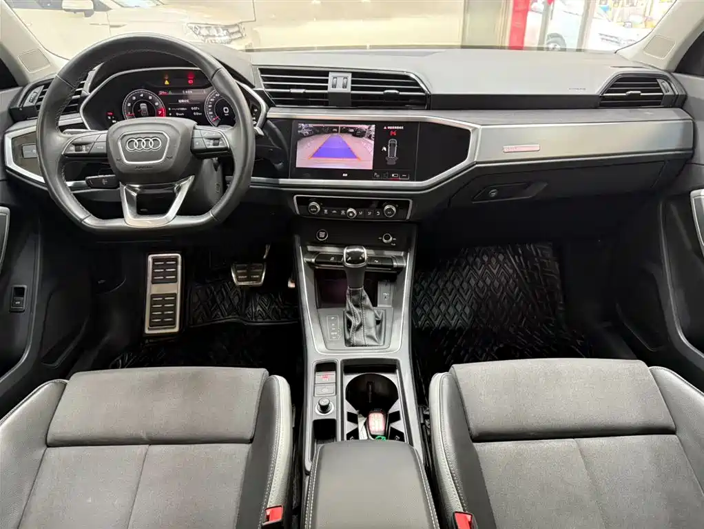 Audi Q3 2023 35 TFSI Fashion Dynamic (1.4T) фото 22