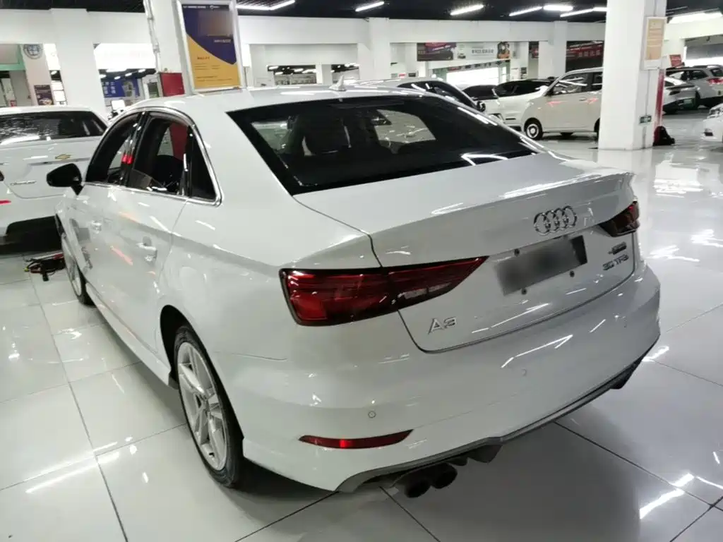 Фото 5 - Audi A3
