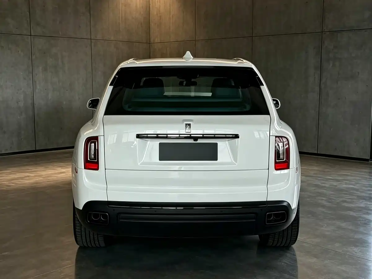 Rolls-Royce Cullinan 2021 2020 Black Badge