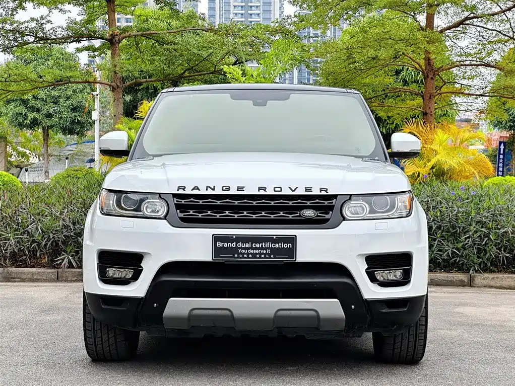 Land Rover Range Rover Sport фото 3