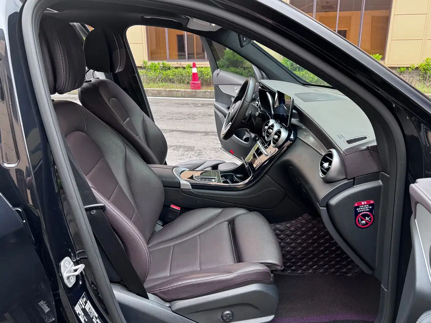 Mercedes-Benz GLC 2021 GLC 260 L 4MATIC Sporty фото 10