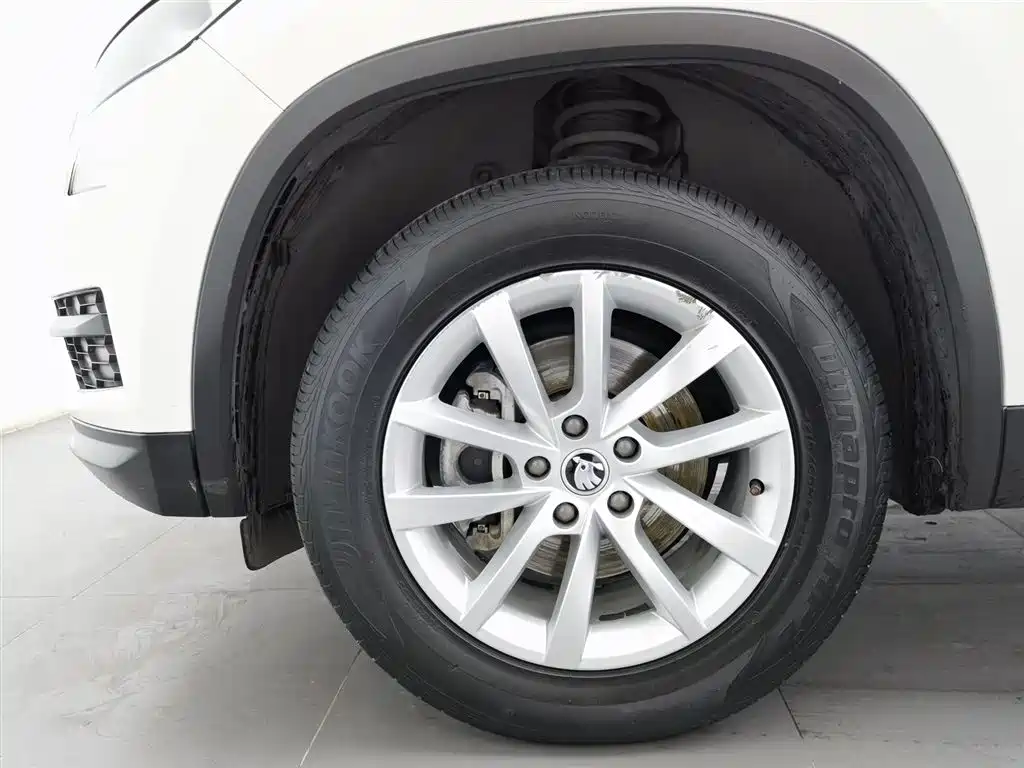 Škoda Kodiaq 2019 Facelift TSI330 5-seat 2WD Comfort China VI фото 17