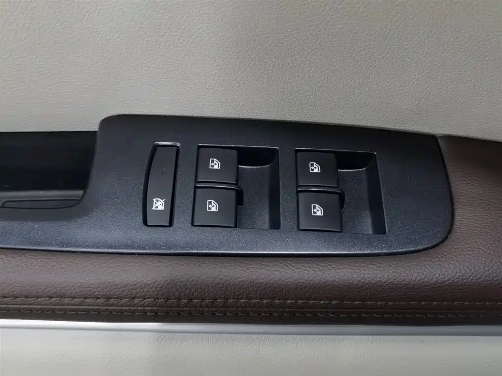 Buick GL8 2020 Model Land Business Class 652T Luxury фото 9