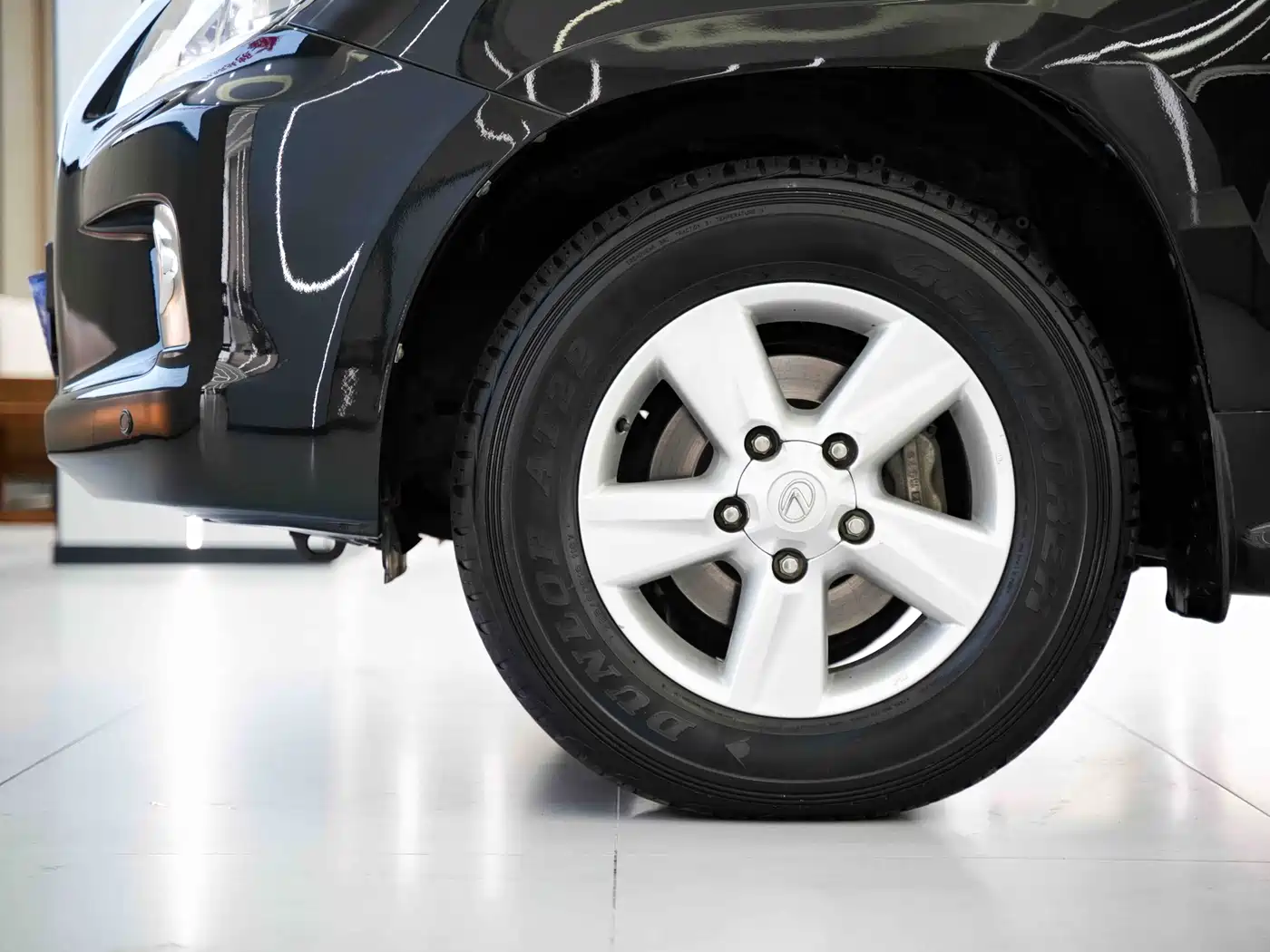 Lexus LX 2012 Model 570 фото 8