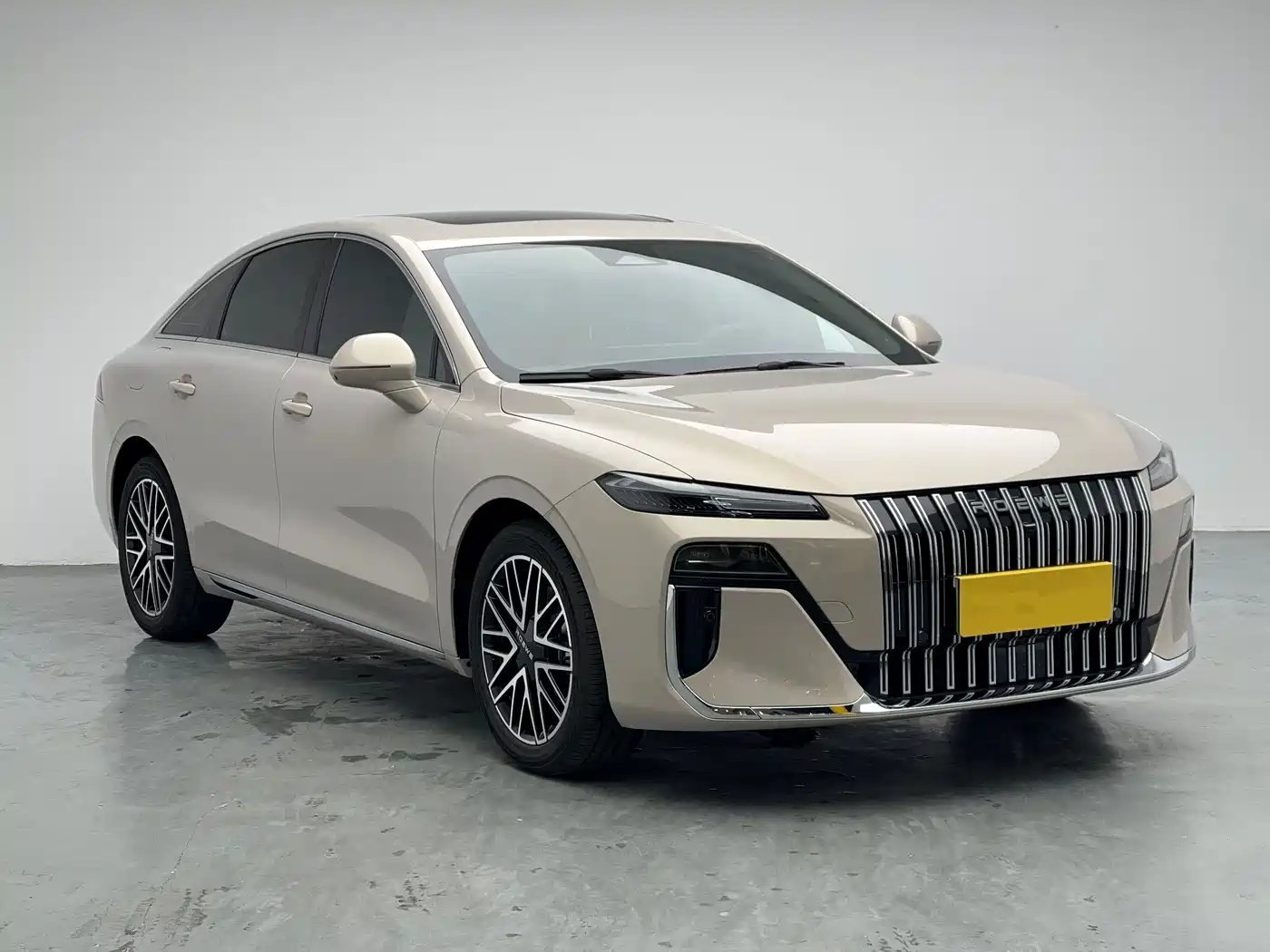 Roewe M7 DMH 2025 2025 1.5T 115km Mid-range