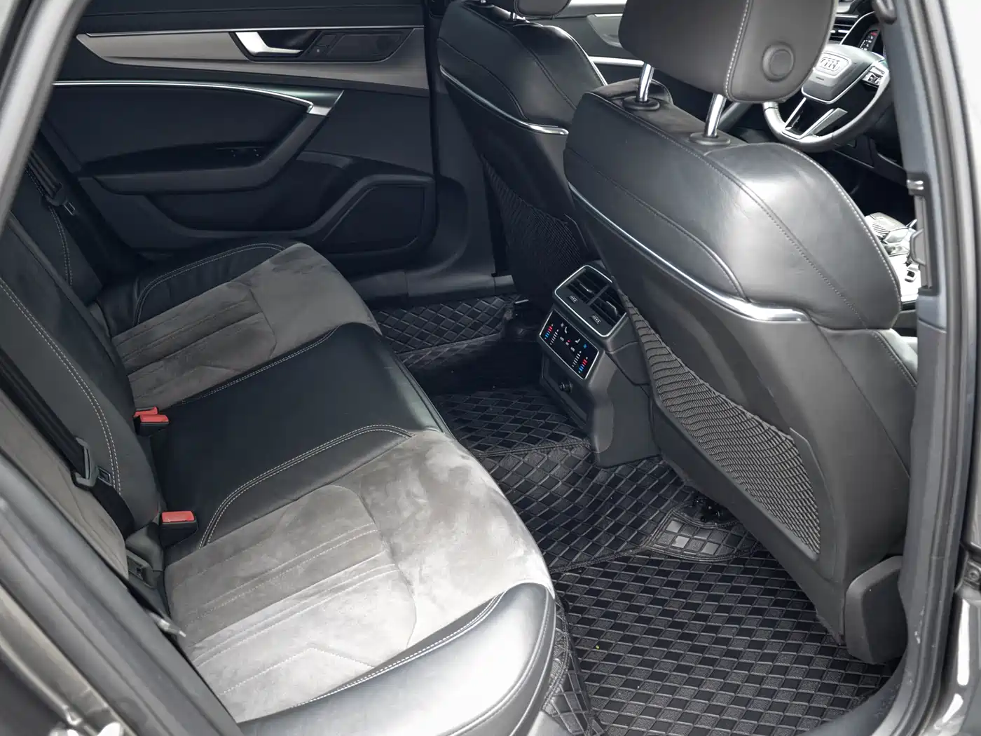 Audi A6L 2020 45 TFSI Premium Dynamic фото 16