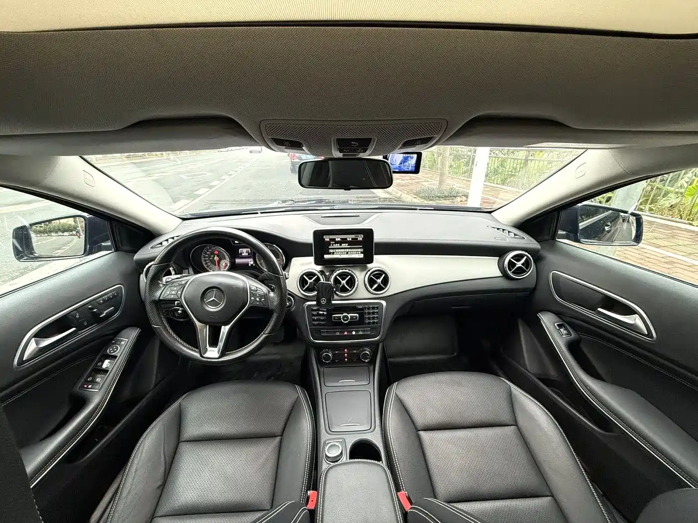 Mercedes-Benz GLA 2015 GLA 200 Fashion фото 4
