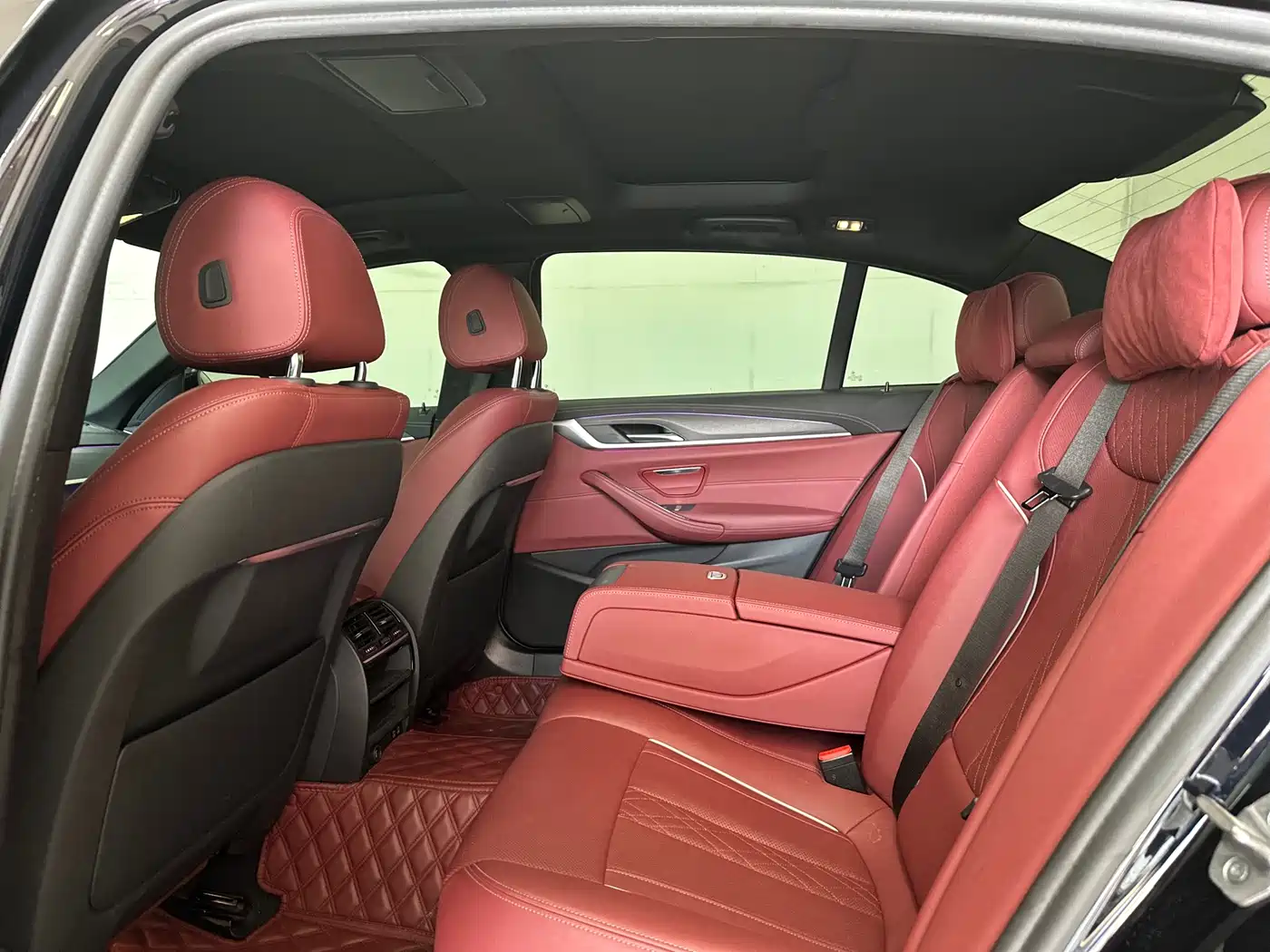 BMW 5 Series 2021 530Li Leading M Sport Package фото 8