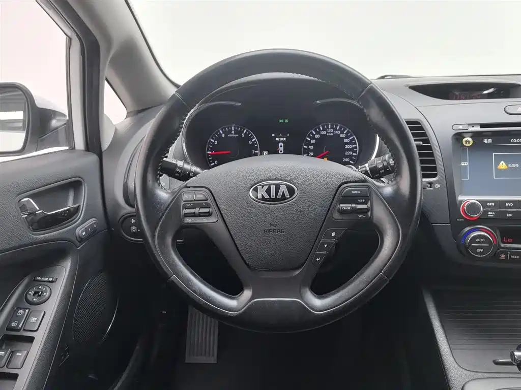 Kia K3S 2014 1.6L Automatic Premium фото 11
