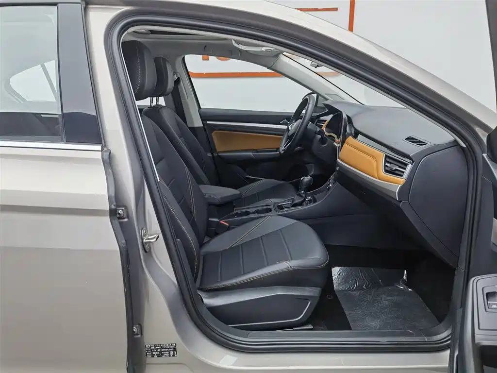 Volkswagen Bora 2023 200TSI DSG Yuexing Edition фото 23