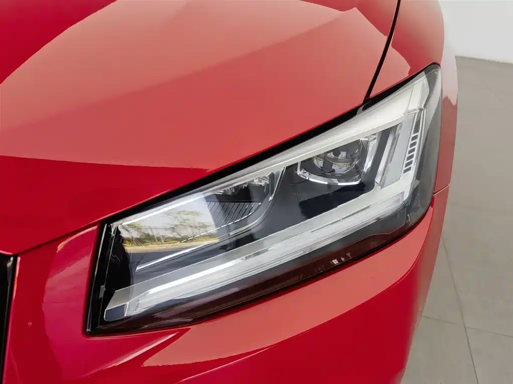 Audi Q2L 2020 35 TFSI Fashion Dynamic Model фото 7